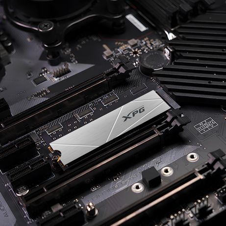 ADATA GAMMIX S60 SSD 512GB M.2 4700MB/s PCI Express 4.0 NVMe - Imagen 7 de 9 ADATA GAMMIX S60 SSD 512GB M.2 4700MB/s PCI Express 4.0 NVMe - Imagen 7 de 9