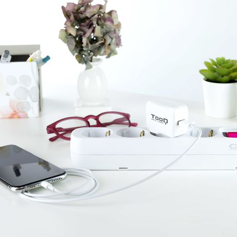 CARGADOR USB PARED TOOQ TQWC-1S01WT 1PTO 2.4A BLANCO - Imagen 5 de 6 CARGADOR USB PARED TOOQ TQWC-1S01WT 1PTO 2.4A BLANCO - Imagen 5 de 6