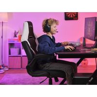 Miniatura 9 de SILLA GAMER TRUST GXT 703 NEGRA/BLANCA 25130 ELEVADOR DE GAS CLASE 4 REPOSABRAZOS ABATIBLES BLOQUEO DE INCLINACION Max. 140Kg
