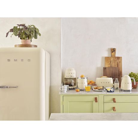 CAFETERA GOTEO SMEG DCF02CREU 10 TAZAS - Imagen 2 de 3 CAFETERA GOTEO SMEG DCF02CREU 10 TAZAS - Imagen 2 de 3