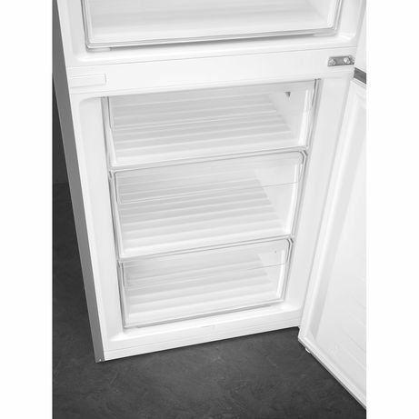 FRIGORIFICO COMBI SMEG RC18XDNE NOFROST E ALTO 185 CM ANCHO 60 CM INOX - Imagen 7 de 10 FRIGORIFICO COMBI SMEG RC18XDNE NOFROST E ALTO 185 CM ANCHO 60 CM INOX - Imagen 7 de 10