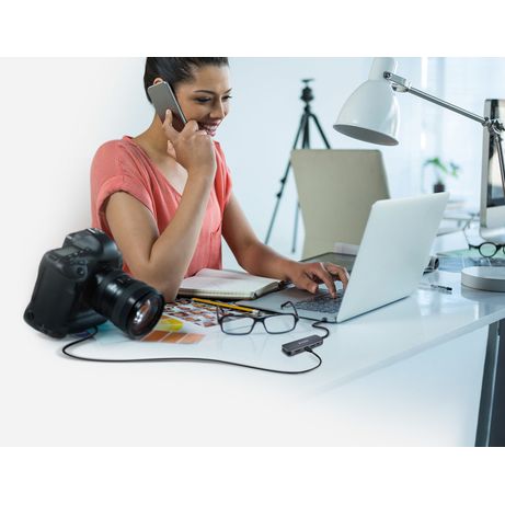 D-Link DUB-2325 5-in-1 USB-C Hub Card Reader - Imagen 5 de 6 D-Link DUB-2325 5-in-1 USB-C Hub Card Reader - Imagen 5 de 6