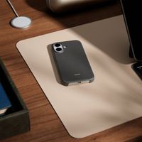 Miniatura 4 de Beats iPhone 17 Case with MagSafe and Camera Control   Granite Gray