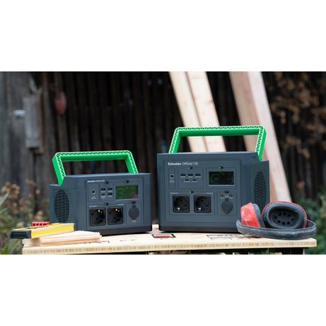 ESTACION DE ENERGIA PORTATIL APC PPS730-GR OFFGRID 730 738Wh 995W ENTRADA CC 2xAC USB CARGA INALAMBR - Imagen 11 de 16 ESTACION DE ENERGIA PORTATIL APC PPS730-GR OFFGRID 730 738Wh 995W ENTRADA CC 2xAC USB CARGA INALAMBR - Imagen 11 de 16