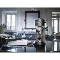 Miniatura 7 de CAFETERA EXPRES DELONGHI EC685.BK