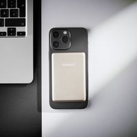 Miniatura 16 de Intenso Powerbank MW10000 MagSafe Champán