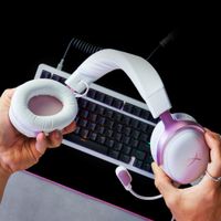 Miniatura 7 de HP HYPERX CLOUD III WHITE-PINK - GAMING HEADSET - 9W1Q4AA