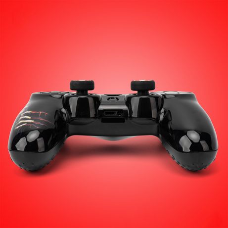 FUNDA + GRIPS FR-TEC RESIDENT EVIL PACK UMBRELLA | PS4 - Imagen 3 de 4 FUNDA + GRIPS FR-TEC RESIDENT EVIL PACK UMBRELLA | PS4 - Imagen 3 de 4