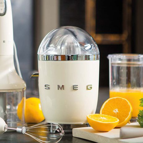 EXPRIMIDOR SMEG CJF11CREU - Imagen 6 de 6 EXPRIMIDOR SMEG CJF11CREU - Imagen 6 de 6